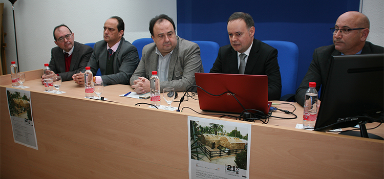 Aforo completo en el Seminario ‘Arqueología y Patrimonio Histórico en Ceuta’ que se desarrolla en la UCA