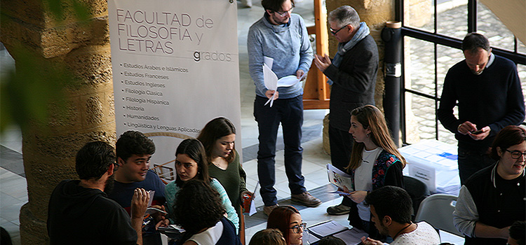 Las 10ª Jornadas de Orientación acercan la Universidad a casi 1.600 estudiantes de Bachillerato y CFGS en Cádiz capital