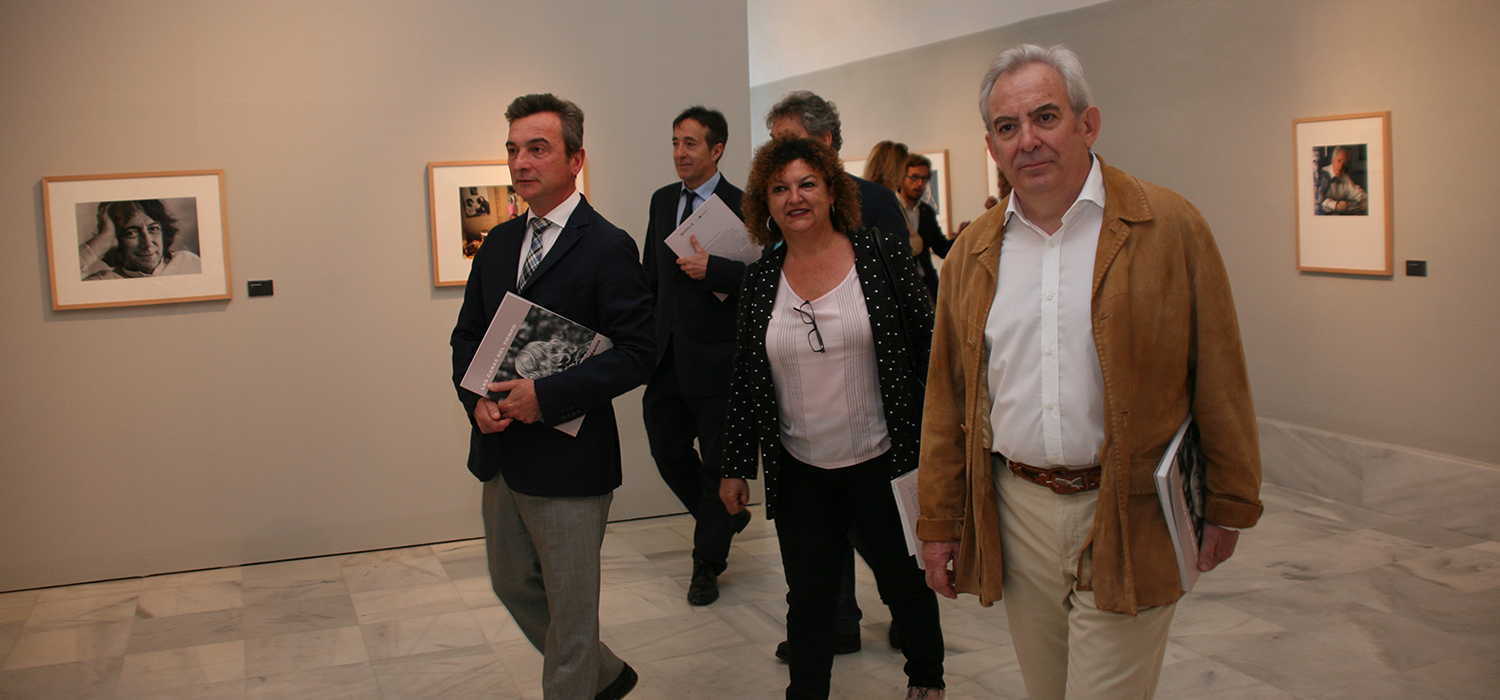La exposición ‘Las caras del tiempo. Retratos de Ricardo Martín’ puede visitarse en el ECCO hasta septiembre