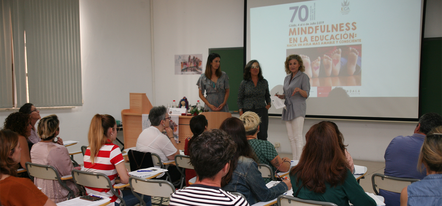 Casi 650 alumnos y 215 ponentes participan en las 30 actividades formativas de los 70ª Cursos de Verano de Cádiz