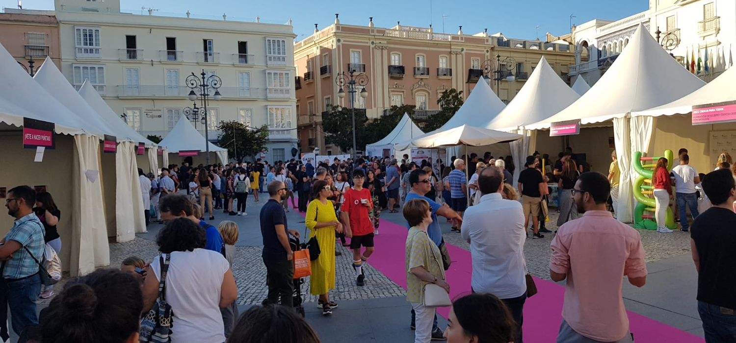 Más de 10.000 personas disfrutaron de la Noche Europea de los Investigadores de la Universidad de Cádiz