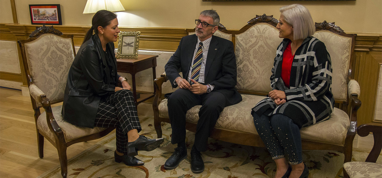 El rector de la Universidad de Cádiz se reúne con la alcaldesa de San Fernando