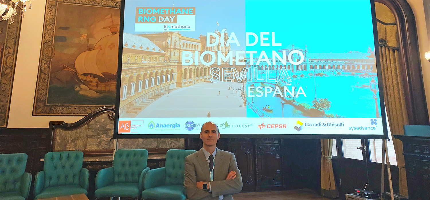 El profesor José Luis García Morales imparte el discurso inaugural en el II Día del Biometano en España