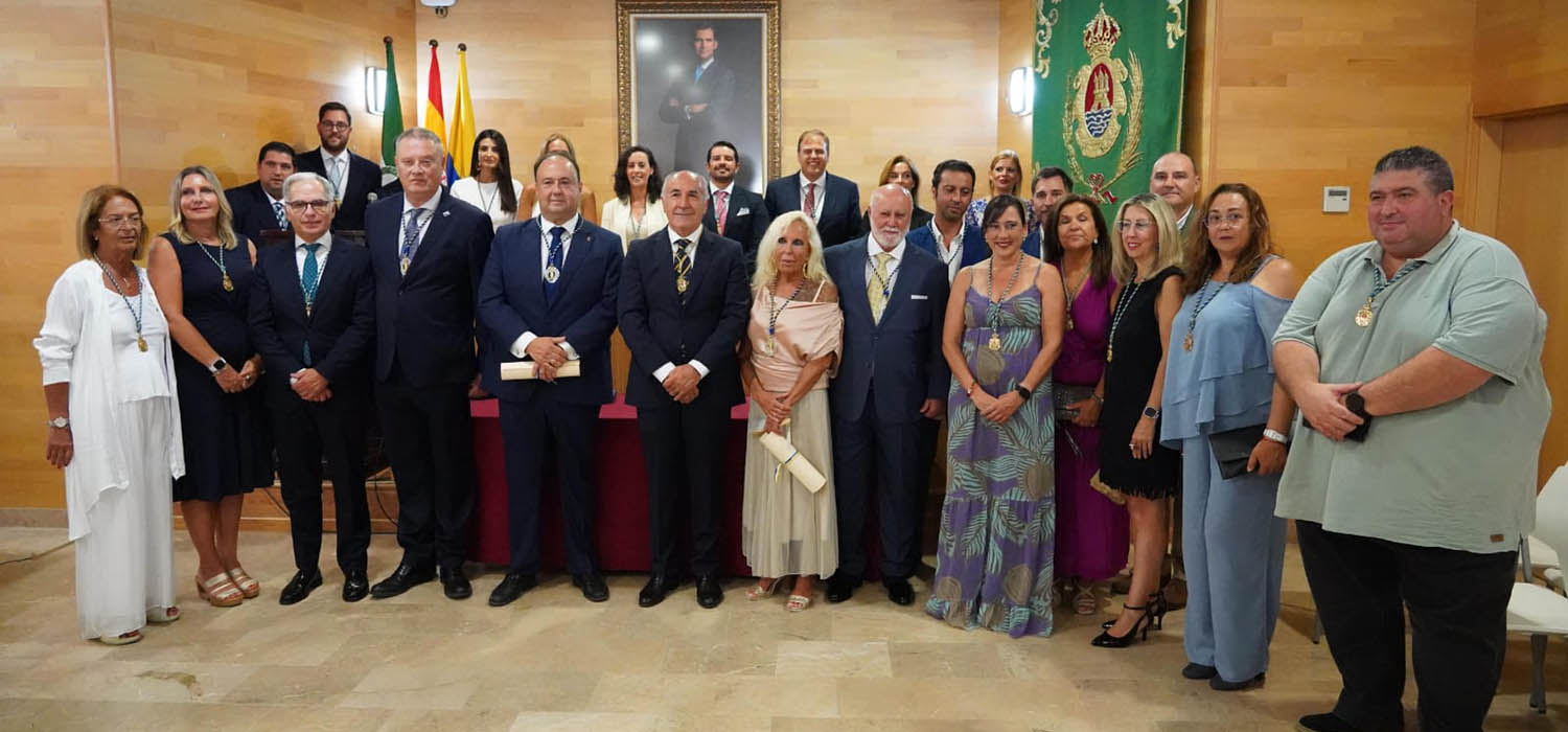 La Universidad de Cádiz recibe la Medalla de la Palma de la ciudad de Algeciras