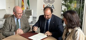 UCA y CEC firman un convenio para colaborar en la realización de trabajos Fin de Grado y de Máster