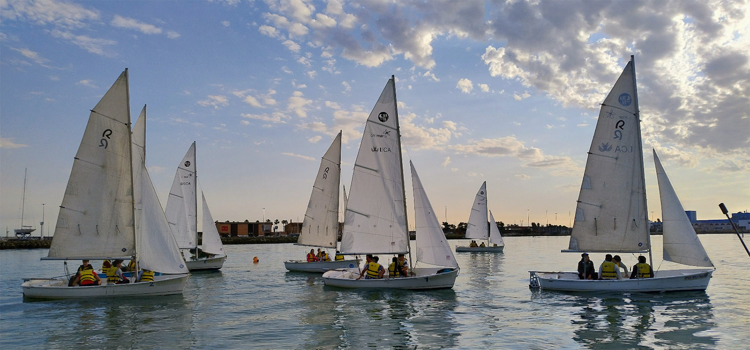 La UCA celebra la III Regata de Raqueros del curso 2024-25