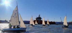 La Universidad de Cádiz celebra la IV Regata de Raqueros del curso 2024-25